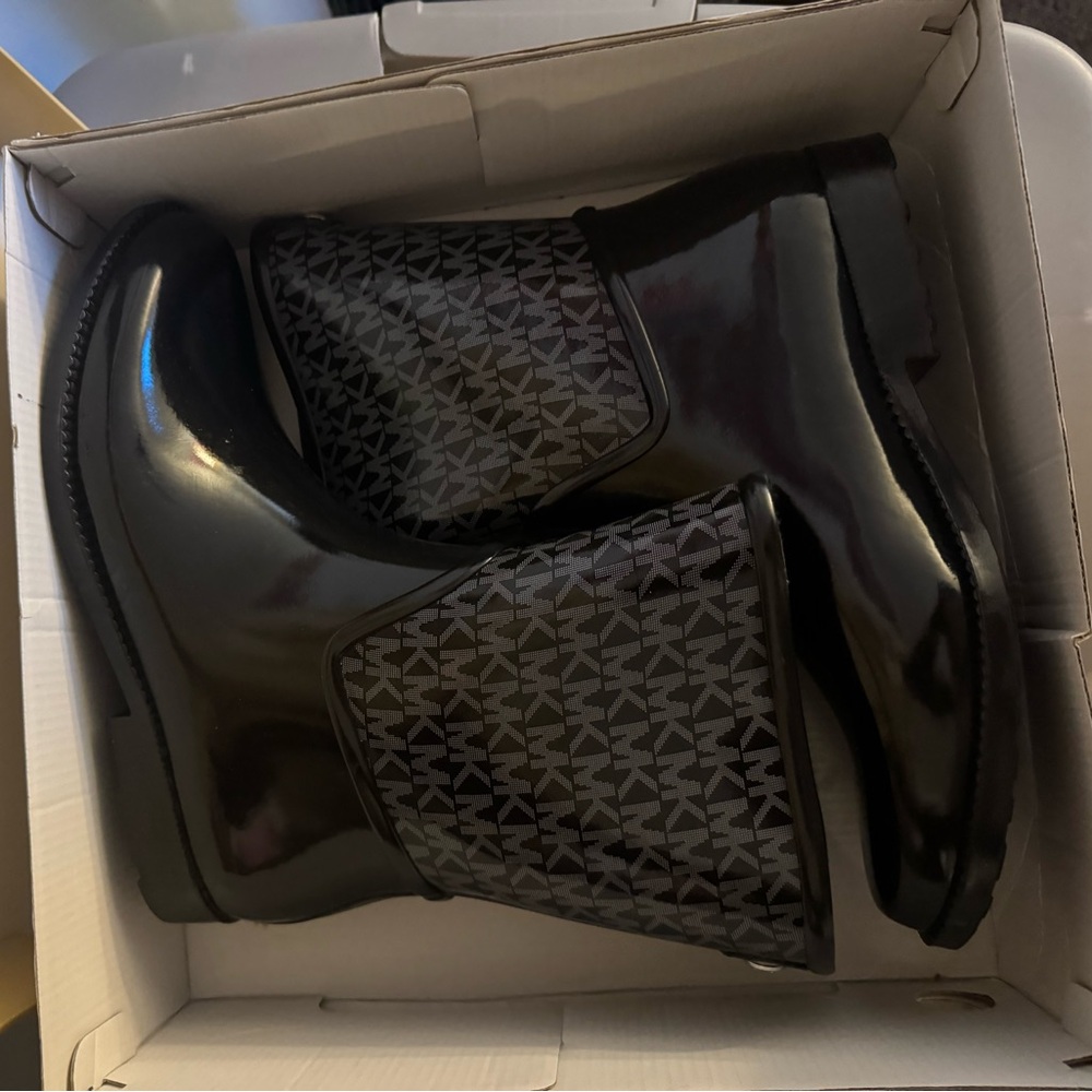 michael kors rain boots